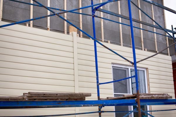 Loose Cladding Repair in Spokane