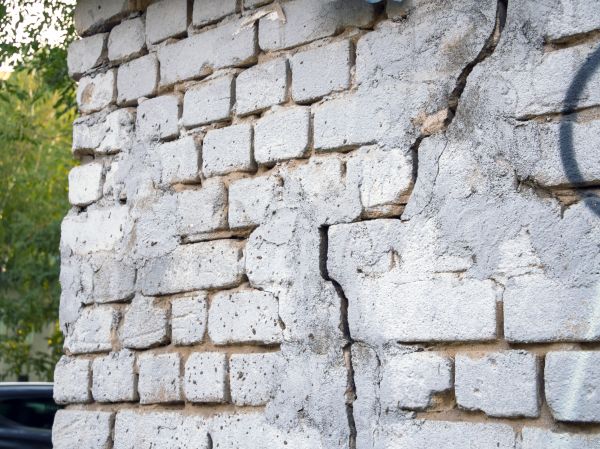 Cracked Brick Wall Repair in Spokane